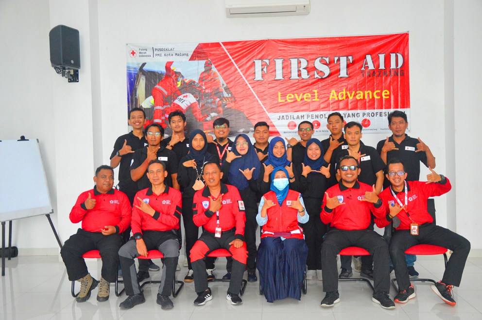 team diklat PMI PMR KSR relawan pekanbaru korps Red Cross Indonesia website